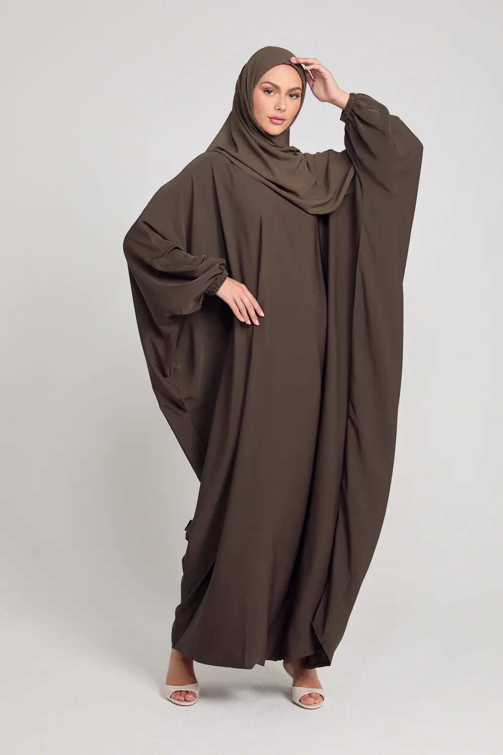 Closed Abayas ( Pullover Style )