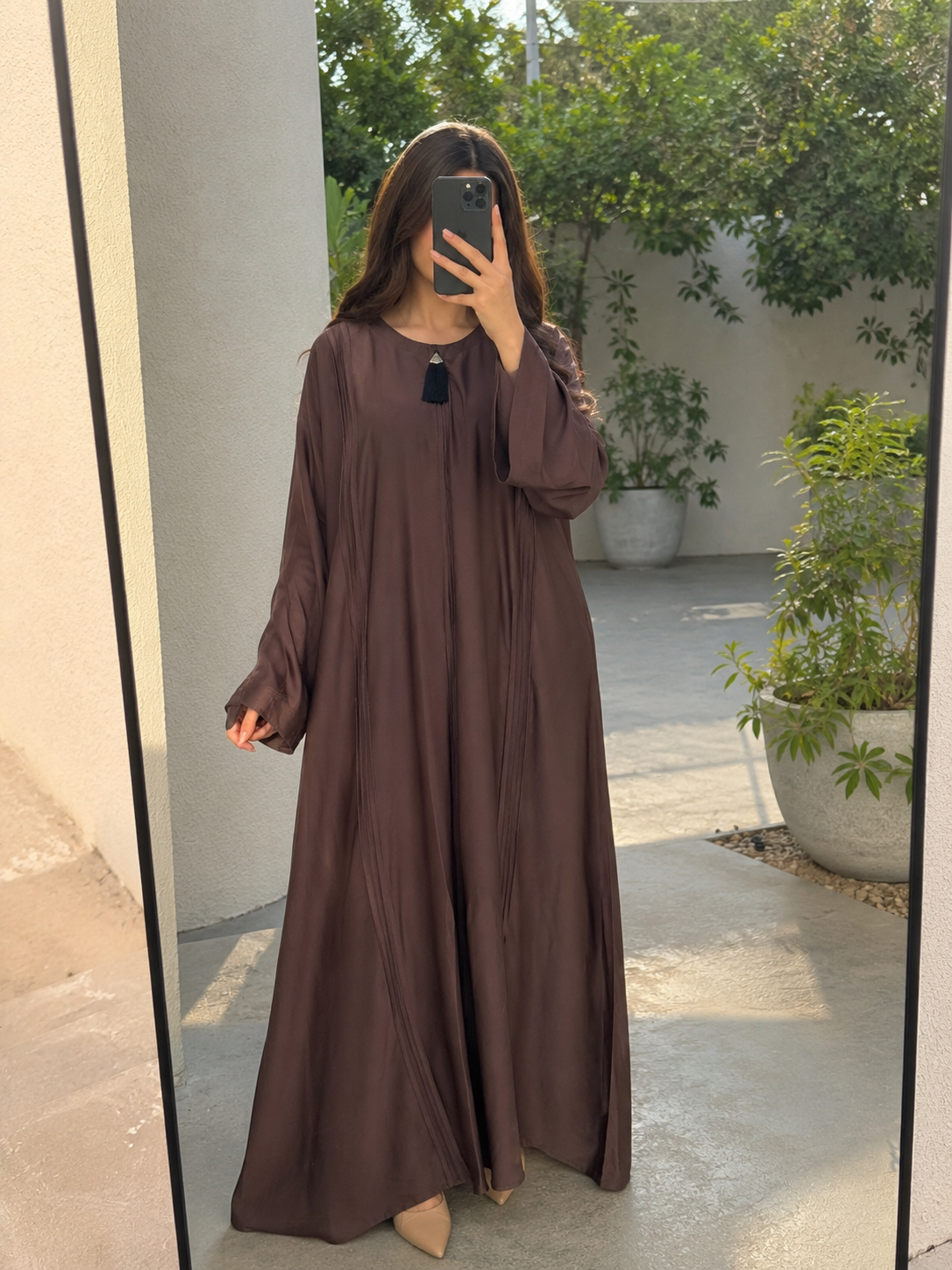 Minimalist Tassel-Accent Brown Abaya