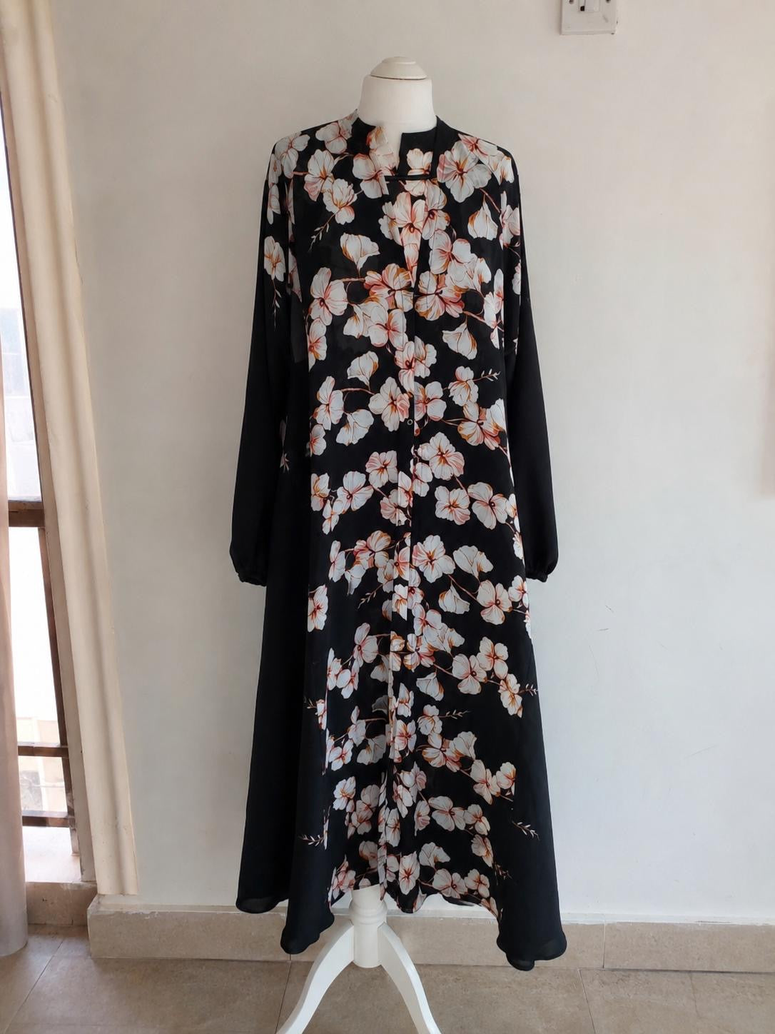 Blossom Noir Floral Abaya