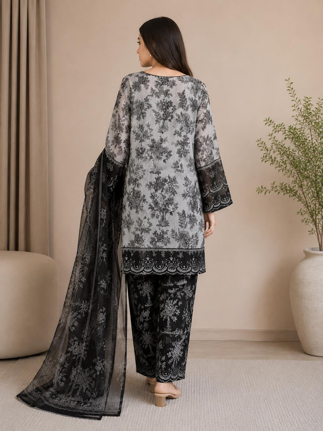 Elegant Floral Lawn 3-Piece Stitched Suit