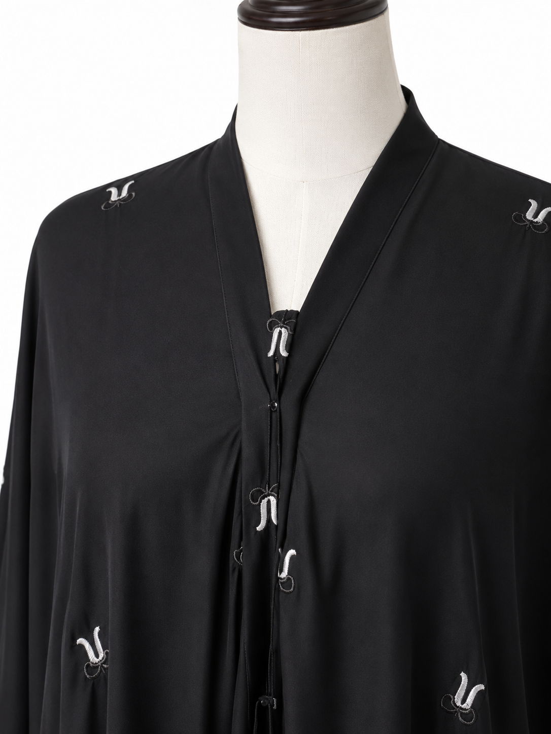 Black Embroidered Open Abaya – Elegant Modest Wear