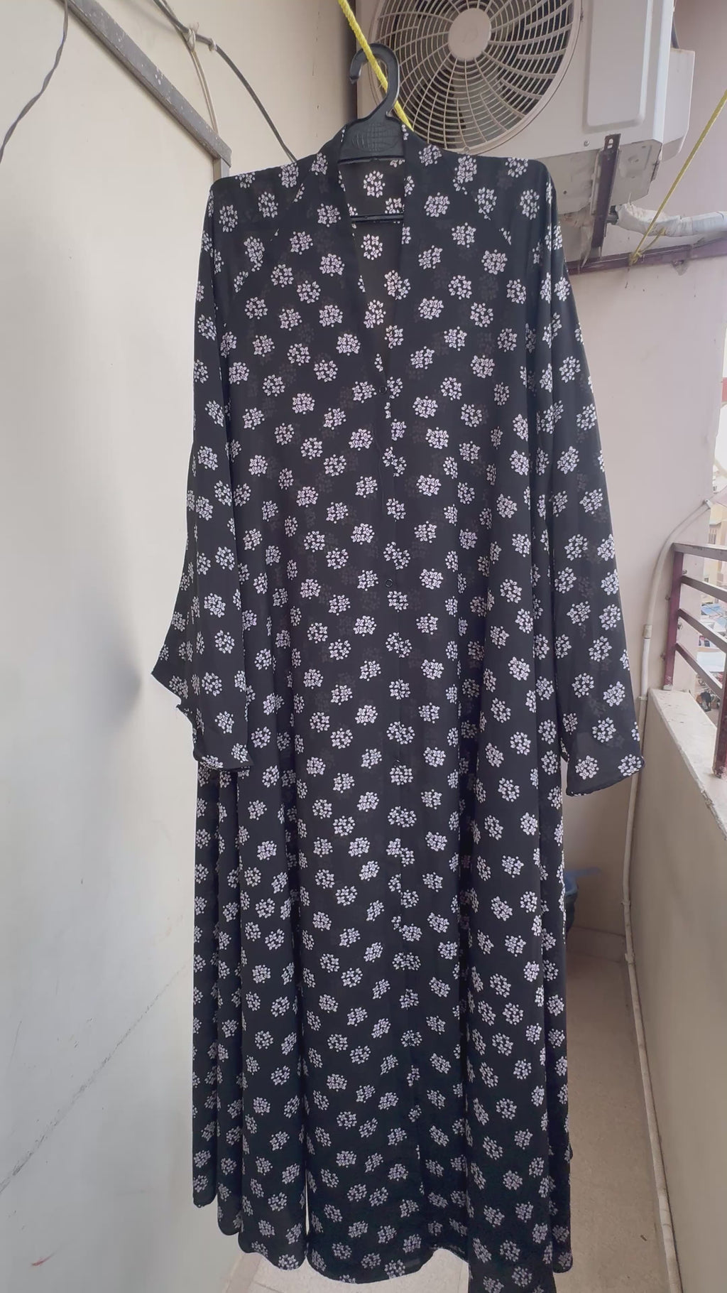 Monochrome Petal Print Abaya